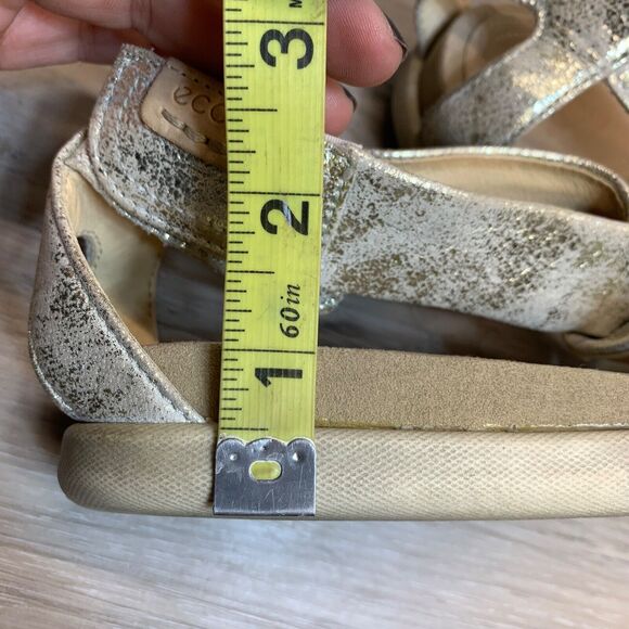 ECCO Damara Criss Cross Sandals Gravel Metallic Leather EU 37 Gold Silver US 6 - Picture 11 of 13